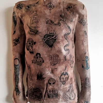 Tomasz Matuszak, Self – specific, 2016, skóra, tatuaże