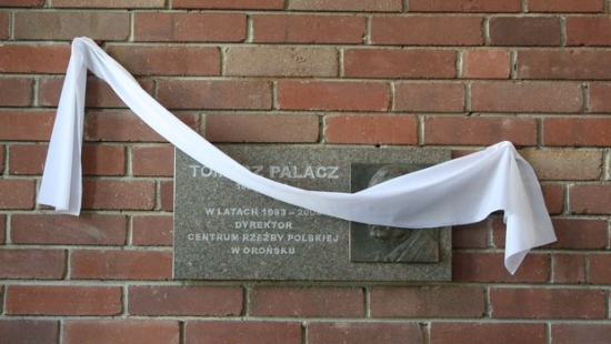 Uroczystość odsłonięcia tablicy upamiętniającej Tomasza Palacza